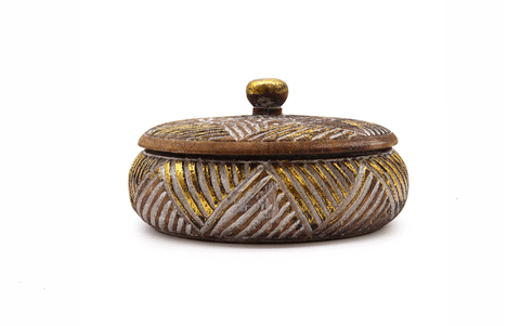 Wooden container with lid and gilding